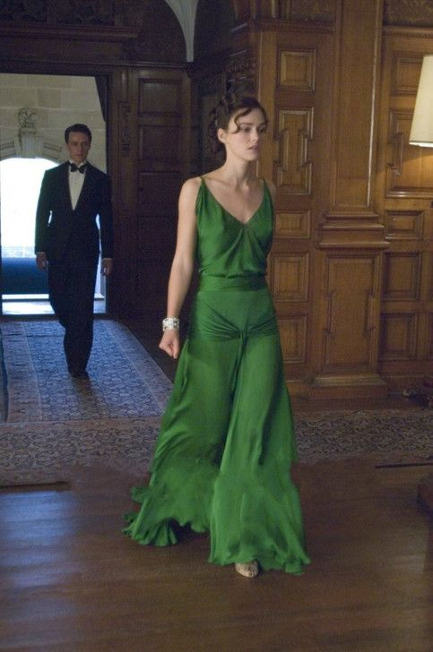 Elegant Green V Neck Backless Long Prom Dress SH1385