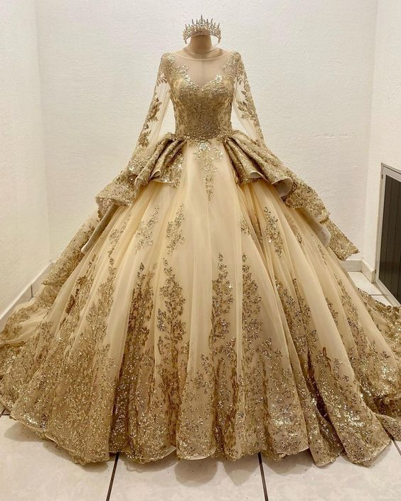 Luxury Quinceanera Dresses Gold Applique Corset Ball Gown Prom Sweet 16 Dress Wedding Dress SH1068