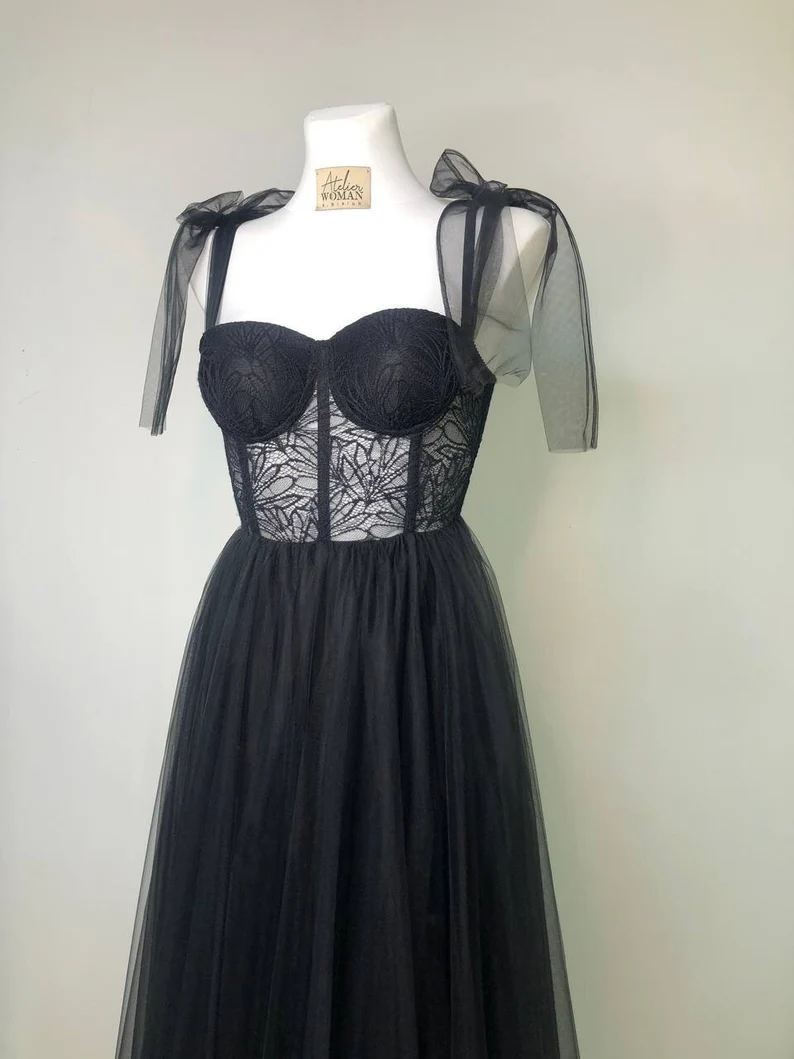 Elegant Black Sweatheart Neck Slit Long Prom Dress Lace Tulle Evening Dress SH615