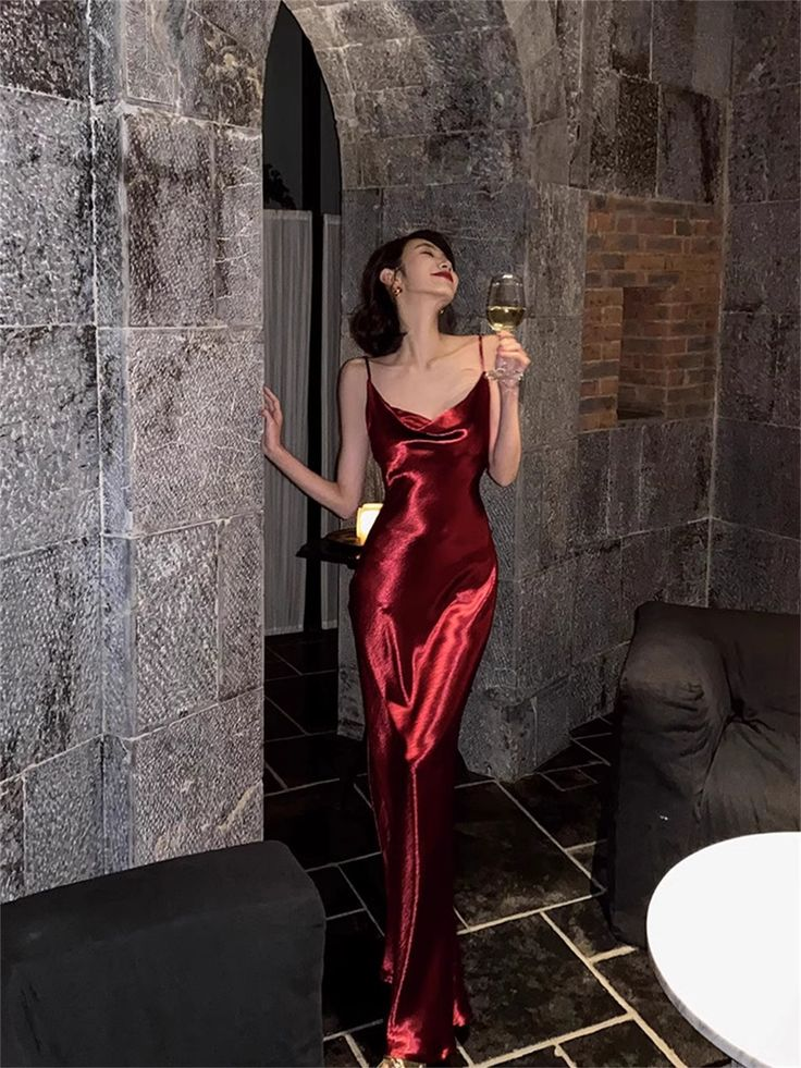 Elegant Spaghetti Straps Burgundy Satin Long Prom Dress Evening Dress SH1042