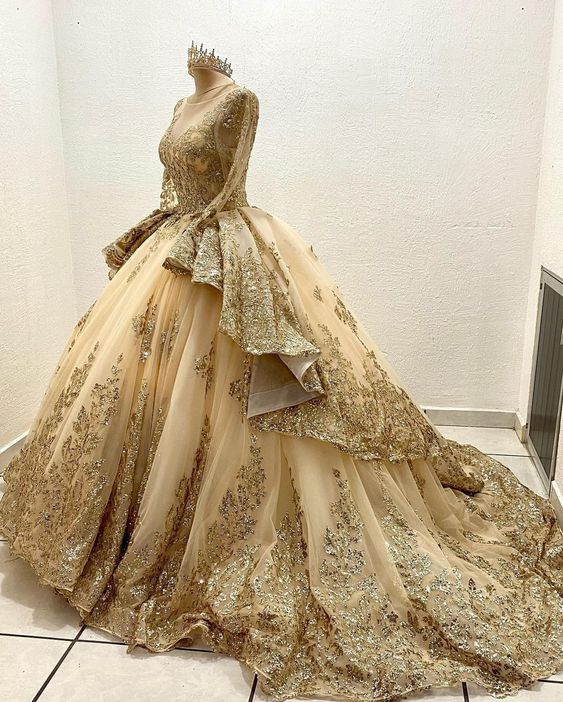 Luxury Quinceanera Dresses Gold Applique Corset Ball Gown Prom Sweet 16 Dress Wedding Dress SH1068