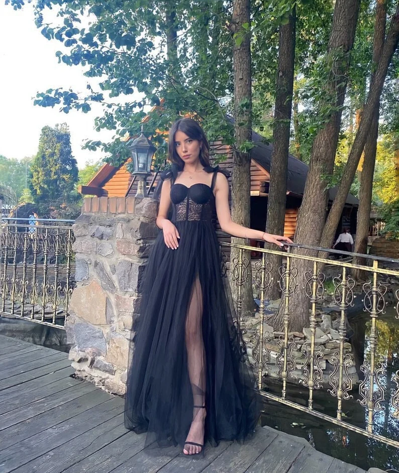 Elegant Black Sweatheart Neck Slit Long Prom Dress Lace Tulle Evening Dress SH615