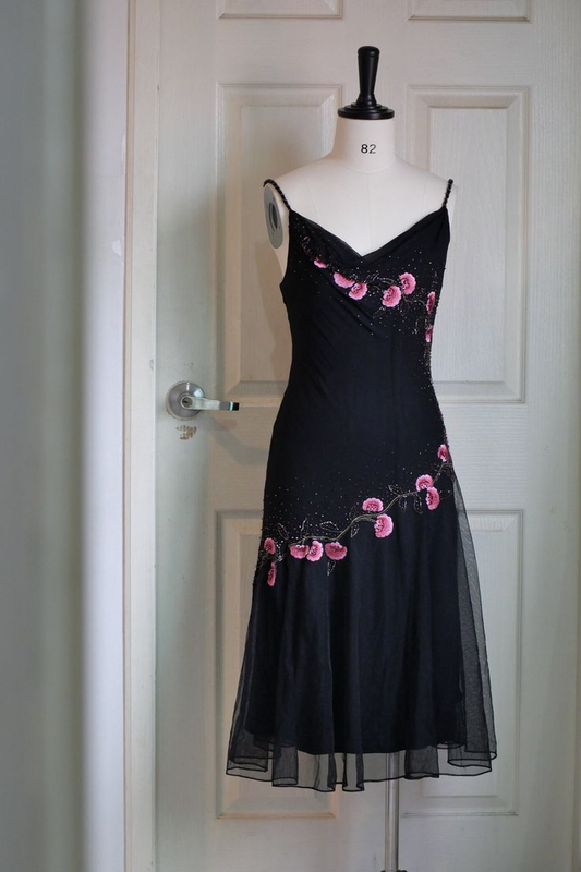 Gorgeous Black Prom Dress With Flowers Birthday Outfits Evening Dress SH1283