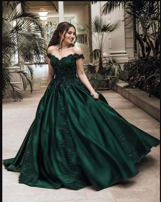 Dark Green Ball Gown Quinceanera Dresses Off Shoulder Beads Crystals Lace Up Sweet 16 Dresses Prom Dresses vestidos de quinceanera SA1345