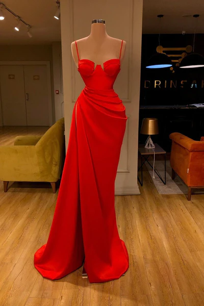Gorgeous Spaghetti Strap Unique Round Cup High split Red Prom Dress SH534